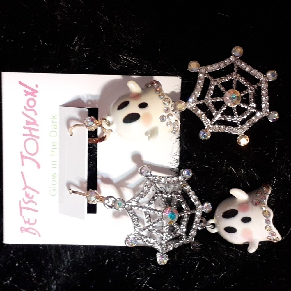 BETSEY JOHNSON EARRINGS! (Authentic)